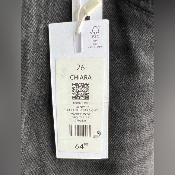 Dynamite Chiara Jeans - Picture 3 of 4